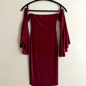 Windsor Off the Shoulder Formal Dress. Size S.